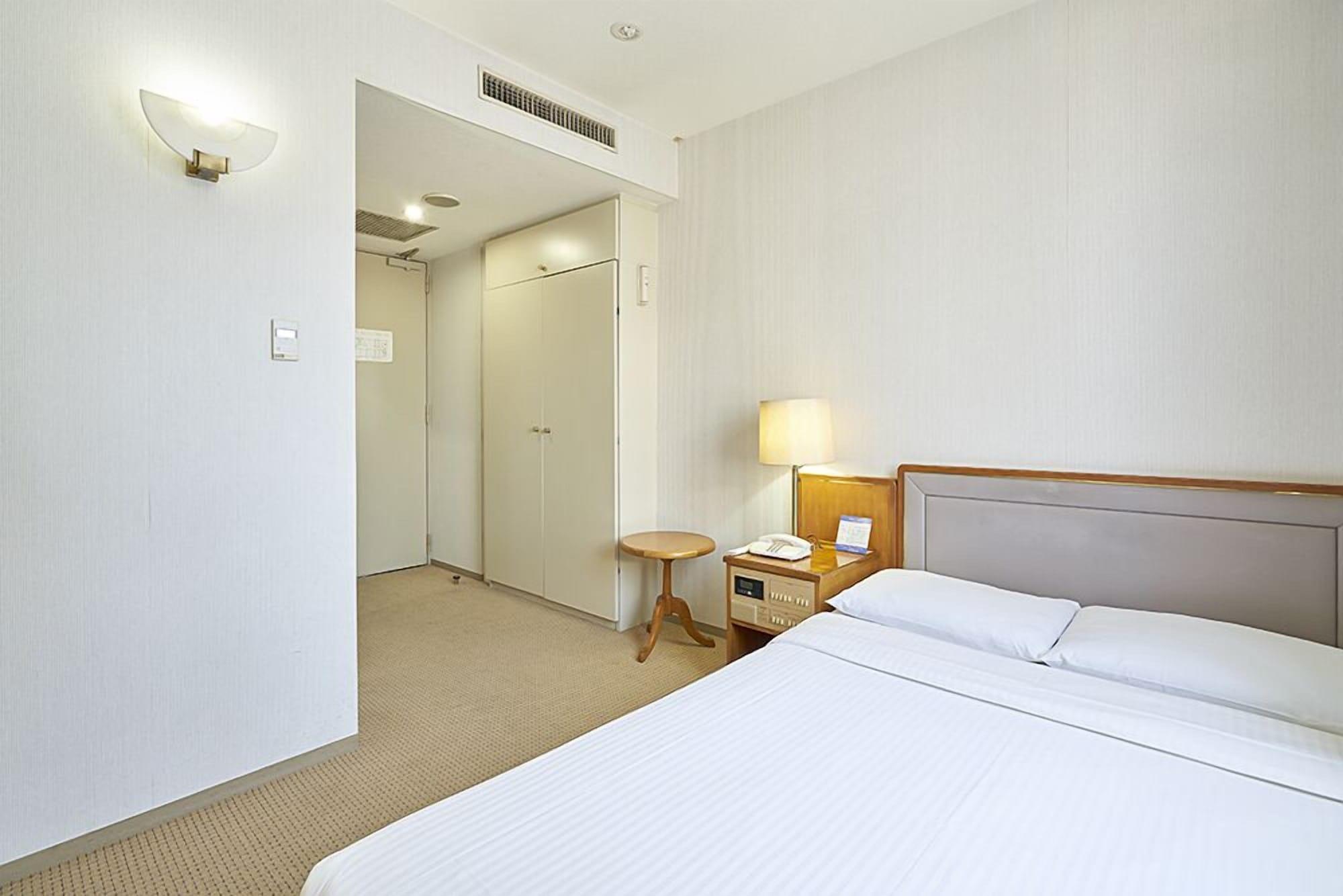 Tetoranze Makuhari Inagekaigan Hotel Chiba Buitenkant foto