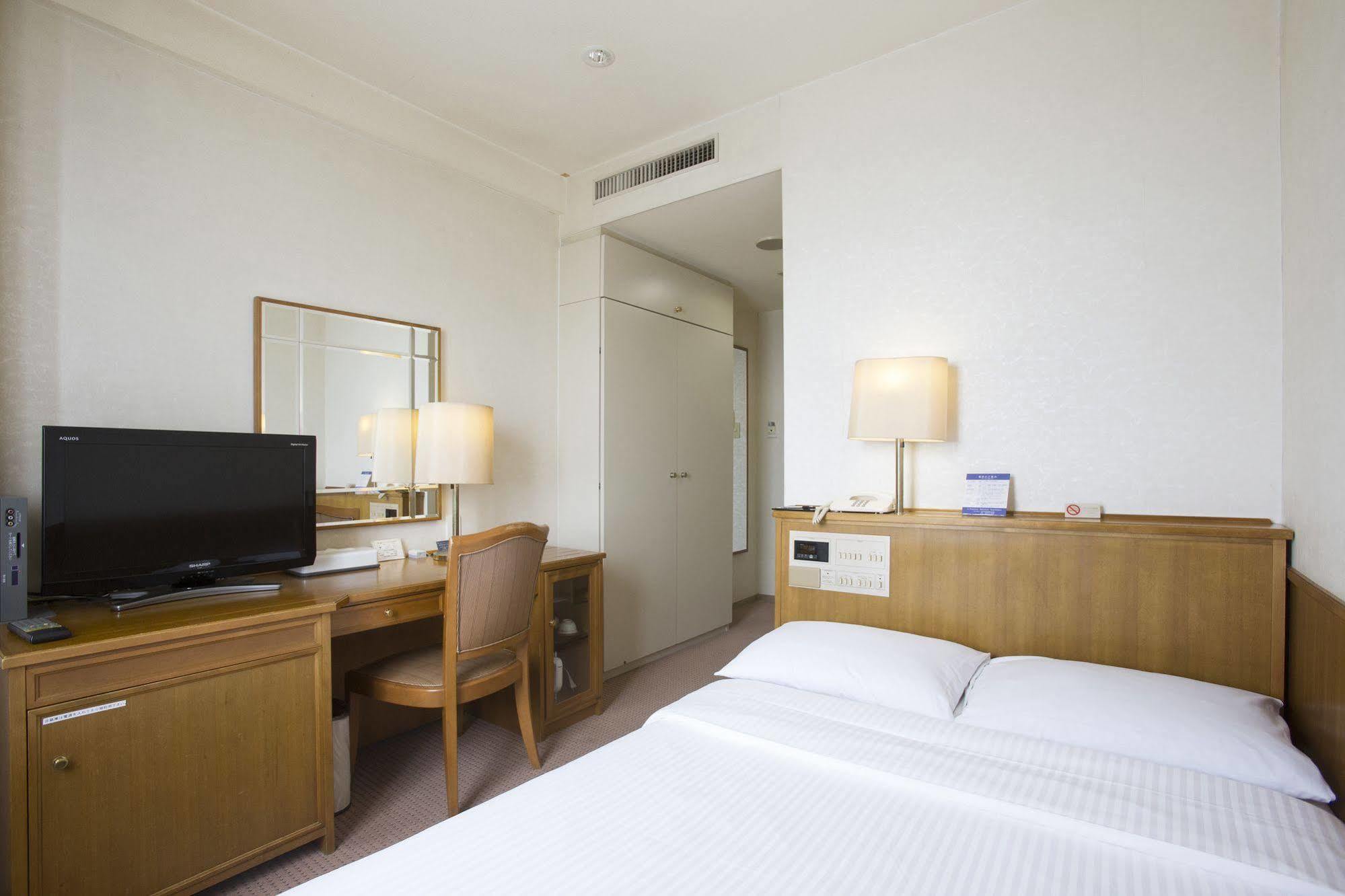 Tetoranze Makuhari Inagekaigan Hotel Chiba Buitenkant foto